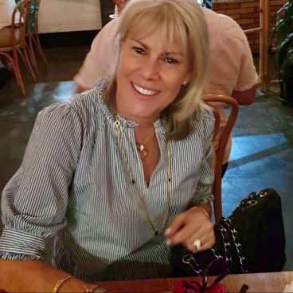 Meet your Posher, Gianna - Picture 1 of 2